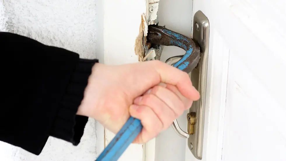 Die Chemnitzer Polizei untersucht mehrere Wohnungseinbrüche in Reichenbrand, Kaßberg, Schönau und Adelsberg.