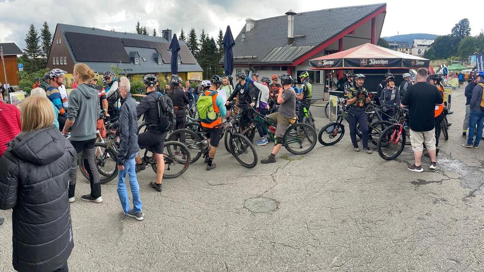 Hunderte Fahrrad-Fans beteiligten sich an den Touren