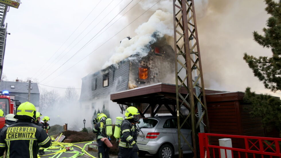 Das Doppelhaus in Wittgensdorf ist ausgebrannt Das Doppelhaus in Wittgensdorf ist ausgebrannt