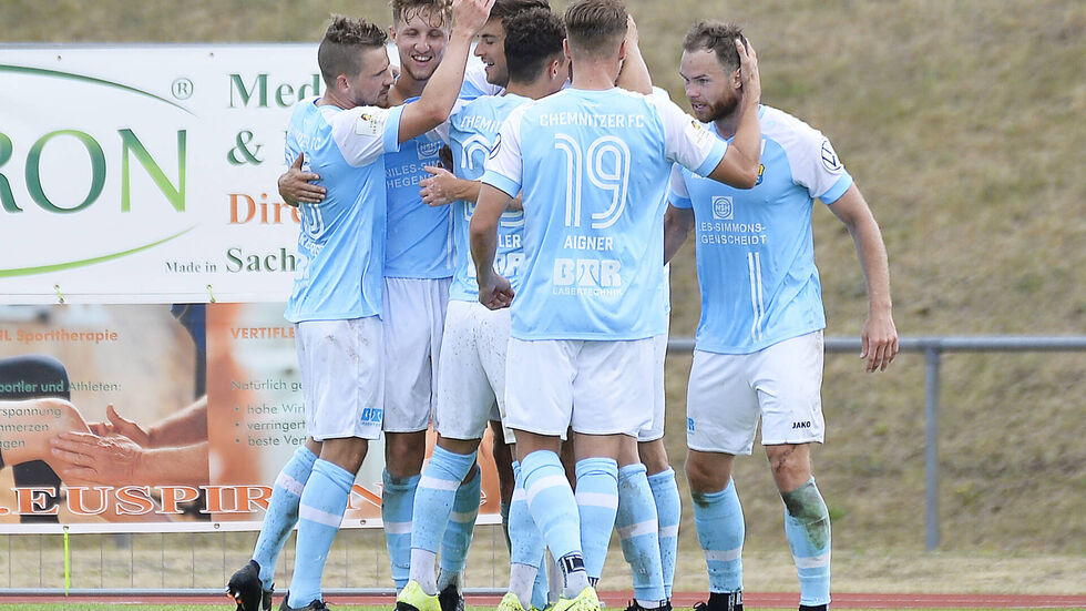 Jubel der CFC-Spieler nach dem 0:1 durch Danny Breitfelder Jubel der CFC-Spieler nach dem 0:1 durch Danny Breitfelder