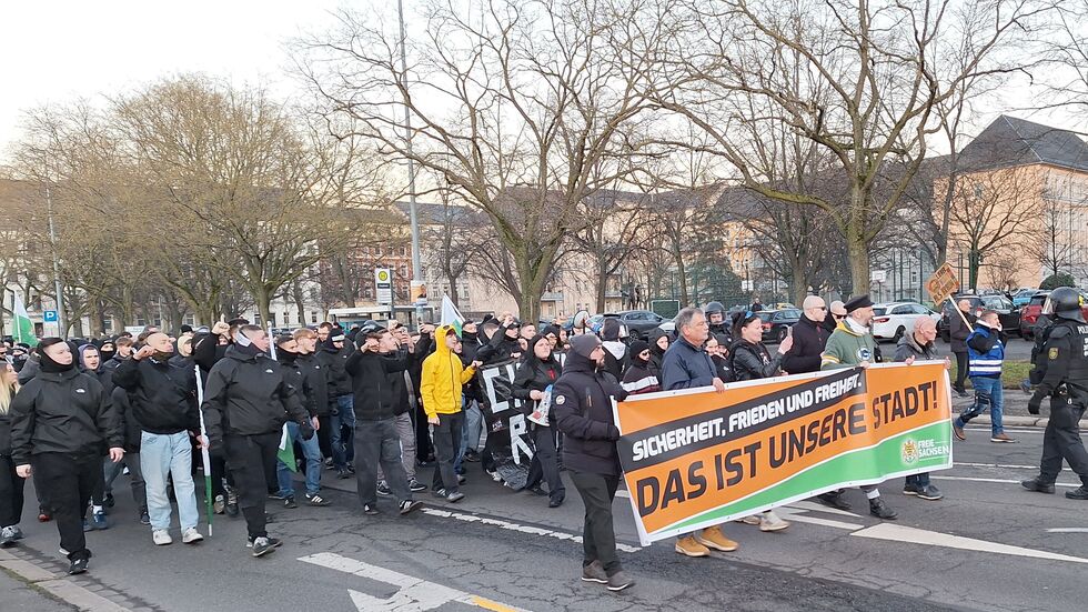 Am 18. Januar marschierten Mitglieder der Gruppe "Chemnitz Revolte" bei der Demo gegen die Eröffnung der Kulturhauptstadt mit.
