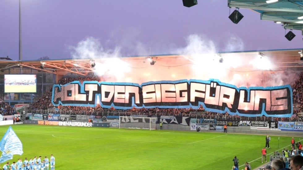 Die Chemnitzer Choreo vor dem Anpfiff