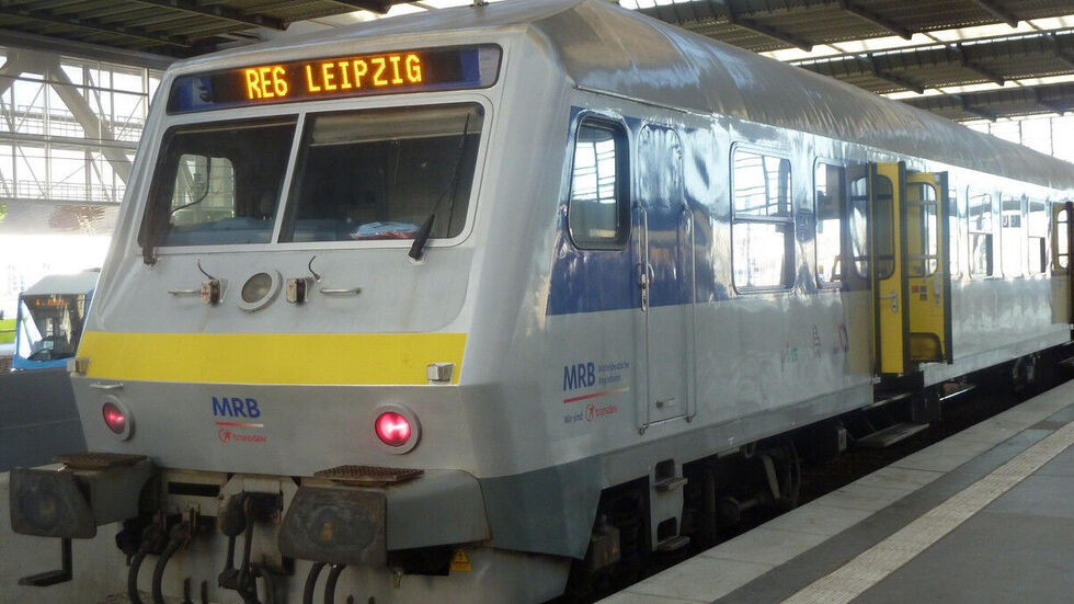 Bahnkunden müssen vorübergehend zwischen Leipzig und Gleithain auf Busse umsteigen