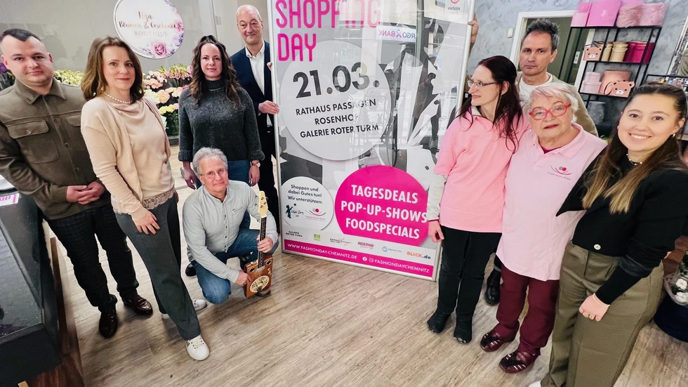 Die Händler der Innenstadt laden zum Einkaufen, verbunden mit einem sozialen Zweck. Die Händler der Innenstadt laden zum Einkaufen, verbunden mit einem sozialen Zweck.