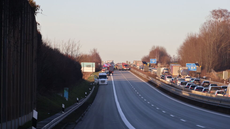 Die A72 war in Richtung Zwickau stundenlang blockiert.