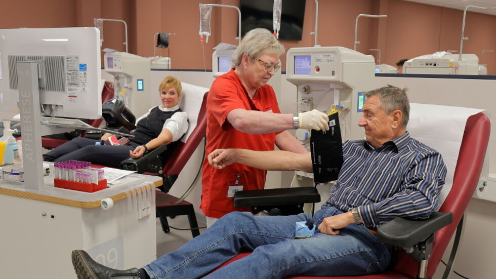 Blutspenden mitten im Einkaufszentrum: Das ist jetzt in der Sachsen-Allee möglich.