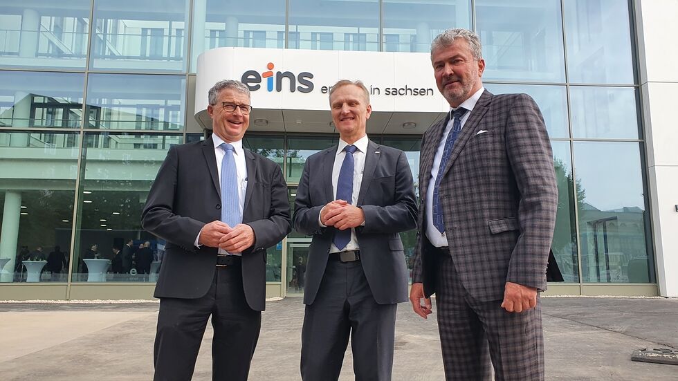 Im Oktober konnte die neue Firmenzentrale eröffnet werden.