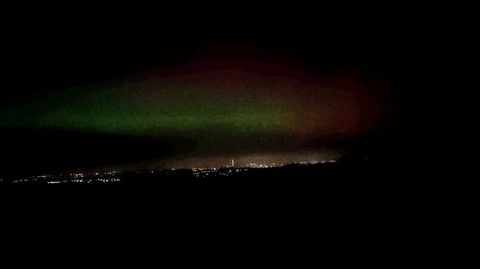 Polarlichter über Chemnitz von Jahnsdorf aus aufgenommen Polarlichter über Chemnitz von Jahnsdorf aus aufgenommen