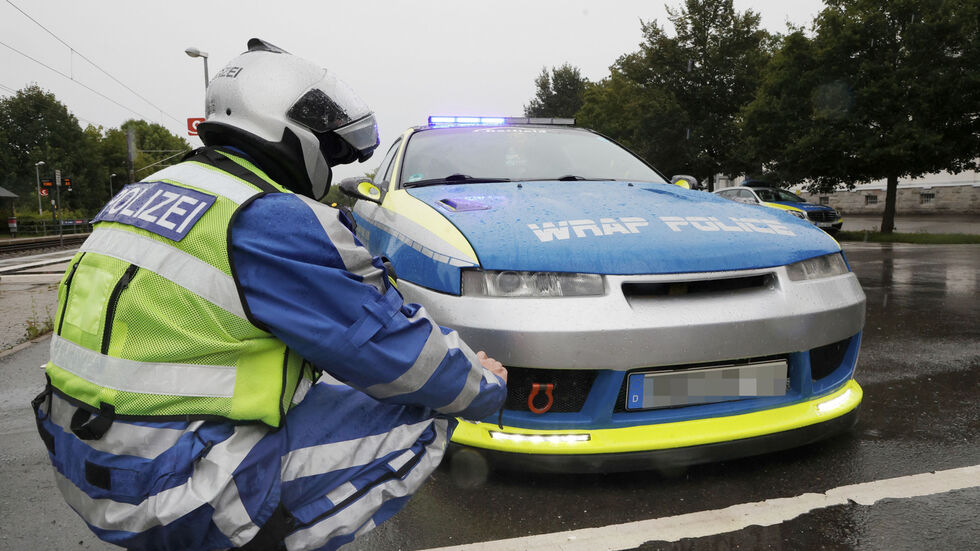 Schon im Juli letzten Jahres war der Tuner mit einem falschen Polizeiauto aufgefallen.