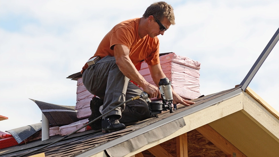 Die neue Konjunkturumfrage von IHK und Handwerkskammer Chemnitz zeigt: Die regionale Wirtschaft bleibt im Krisenmodus. Die neue Konjunkturumfrage von IHK und Handwerkskammer Chemnitz zeigt: Die regionale Wirtschaft bleibt im Krisenmodus.