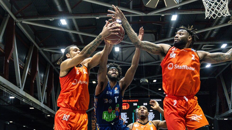 Niners gegen Rostock