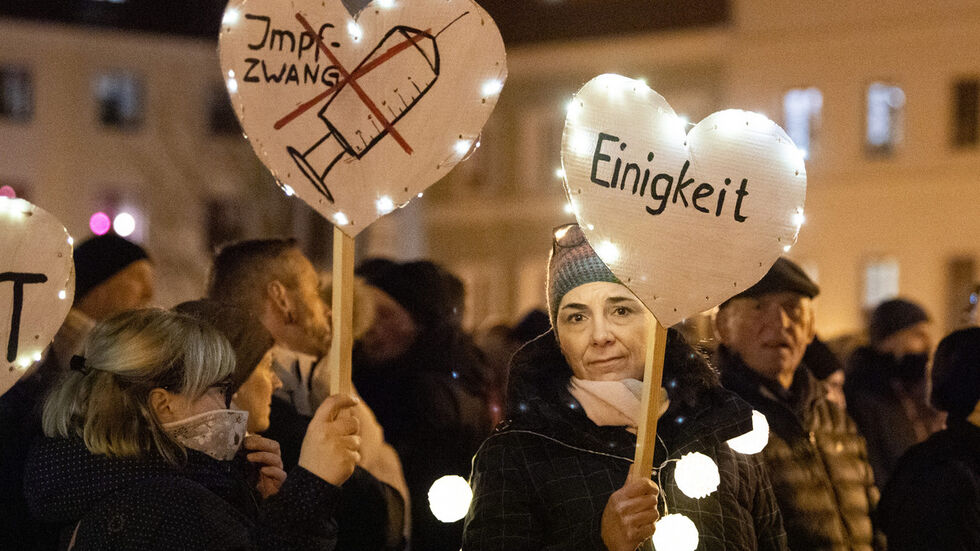 Kritiker der Impfpflicht in Bautzen 