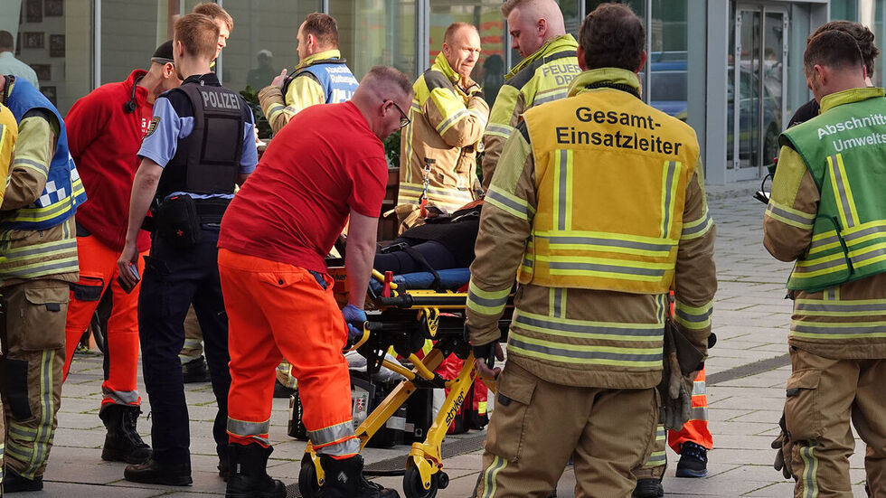 Bei der Reizgasattacke in Dresden wurden mehrere Menschen verletzt Bei der Reizgasattacke in Dresden wurden mehrere Menschen verletzt