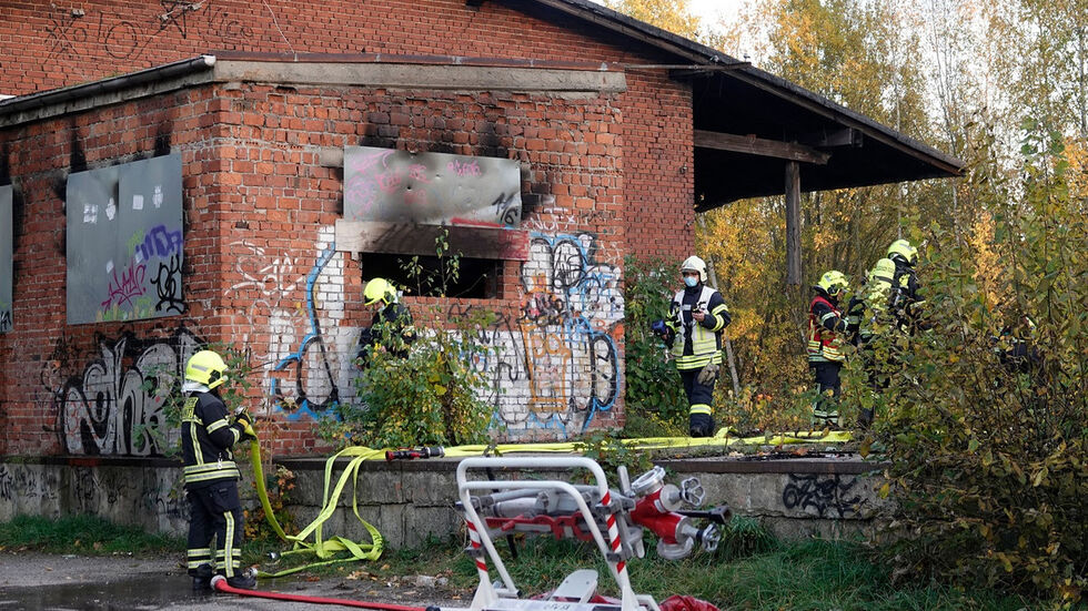 Die Feuerwehr konnte mit ihrem Einsatz größeren Schaden verhindern. Foto: Harry Härtel/haertelpress Die Feuerwehr konnte mit ihrem Einsatz größeren Schaden verhindern. Foto: Harry Härtel/haertelpress
